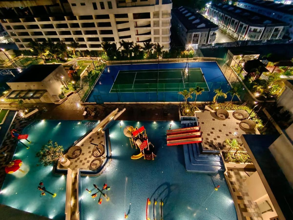 Luxury Couple Suites L Free Netflix L Massage Chair L Bathtub L Wifi 200Mbps L Town Area Bali Residence 말라카 외부 사진