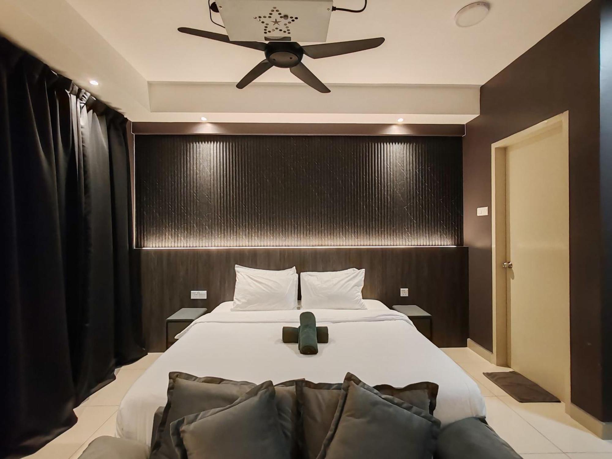 Luxury Couple Suites L Free Netflix L Massage Chair L Bathtub L Wifi 200Mbps L Town Area Bali Residence 말라카 외부 사진